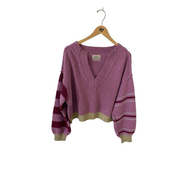 Urban Outfitters Women's Pink/Purple Notched V Neck Crop Sweater - Medium - Picture 2 of 13